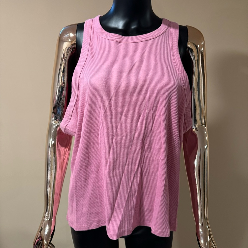 Derek Heart Ribbed Tank Top - Picture 3 of 7